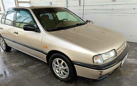 Nissan Primera II рестайлинг, 1992 год, 250 000 рублей, 2 фотография