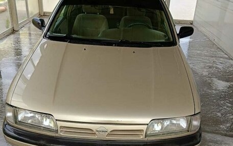 Nissan Primera II рестайлинг, 1992 год, 250 000 рублей, 3 фотография