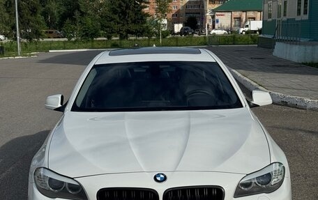 BMW 5 серия, 2010 год, 1 850 000 рублей, 2 фотография