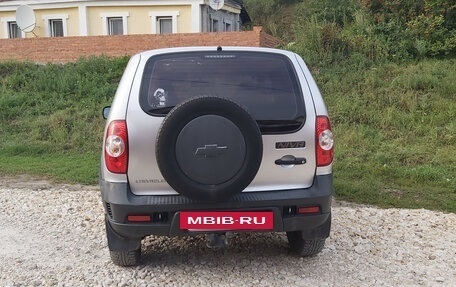 Chevrolet Niva I рестайлинг, 2012 год, 450 000 рублей, 6 фотография