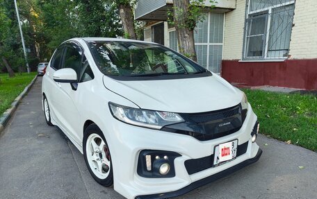 Honda Fit III, 2016 год, 1 650 000 рублей, 10 фотография