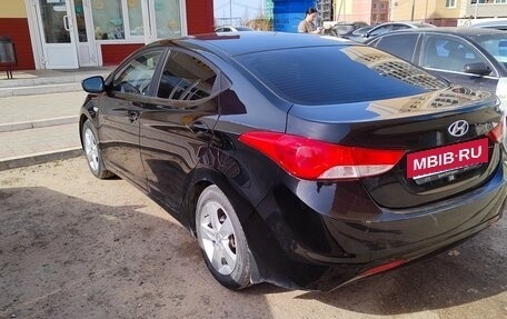 Hyundai Elantra V, 2013 год, 800 000 рублей, 5 фотография