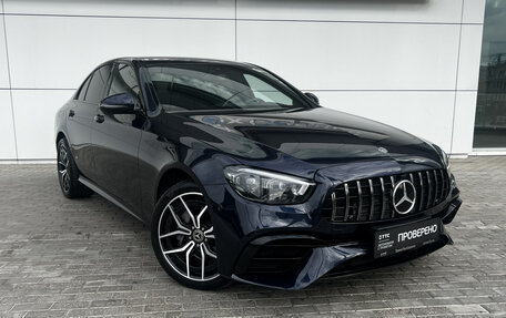 Mercedes-Benz E-Класс, 2019 год, 3 450 000 рублей, 3 фотография