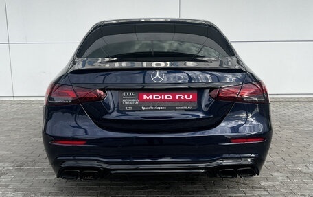 Mercedes-Benz E-Класс, 2019 год, 3 450 000 рублей, 7 фотография