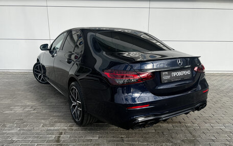 Mercedes-Benz E-Класс, 2019 год, 3 450 000 рублей, 8 фотография