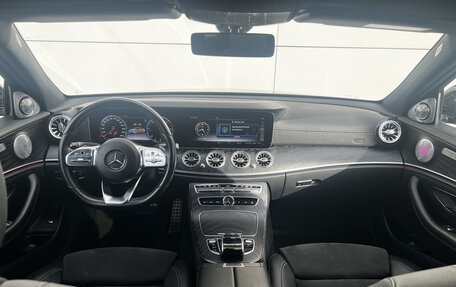 Mercedes-Benz E-Класс, 2019 год, 3 450 000 рублей, 17 фотография