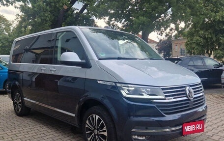 Volkswagen Multivan T6 рестайлинг, 2022 год, 5 100 000 рублей, 1 фотография