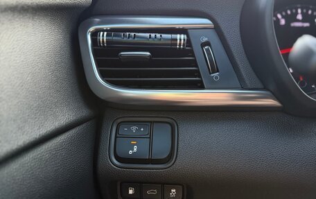 KIA Optima IV, 2017 год, 2 000 000 рублей, 22 фотография