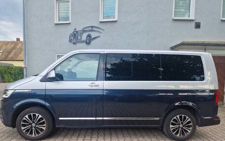 Volkswagen Multivan T6 рестайлинг, 2022 год, 5 100 000 рублей, 5 фотография