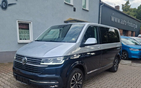 Volkswagen Multivan T6 рестайлинг, 2022 год, 5 100 000 рублей, 4 фотография