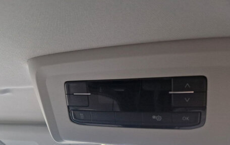 Volkswagen Multivan T6 рестайлинг, 2022 год, 5 100 000 рублей, 14 фотография