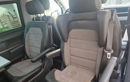 Volkswagen Multivan T6 рестайлинг, 2022 год, 5 100 000 рублей, 16 фотография