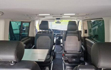 Volkswagen Multivan T6 рестайлинг, 2022 год, 5 100 000 рублей, 15 фотография