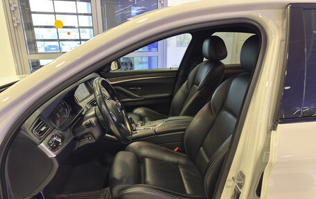 BMW 5 серия, 2016 год, 2 456 000 рублей, 11 фотография