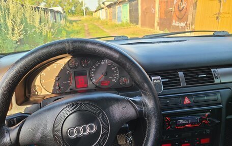 Audi A6, 1998 год, 350 000 рублей, 16 фотография