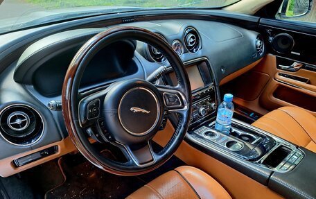 Jaguar XJ IV (X351), 2011 год, 1 430 000 рублей, 9 фотография