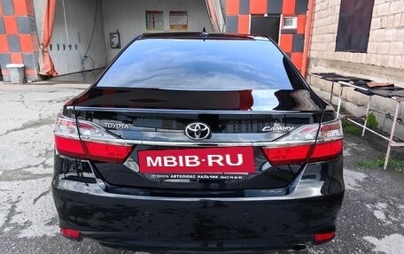 Toyota Camry, 2017 год, 2 170 000 рублей, 4 фотография