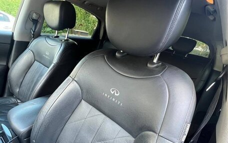 Infiniti FX II, 2010 год, 1 650 000 рублей, 9 фотография