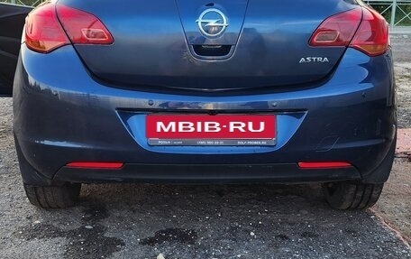 Opel Astra J, 2011 год, 750 000 рублей, 11 фотография