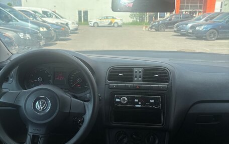 Volkswagen Polo VI (EU Market), 2011 год, 580 000 рублей, 4 фотография