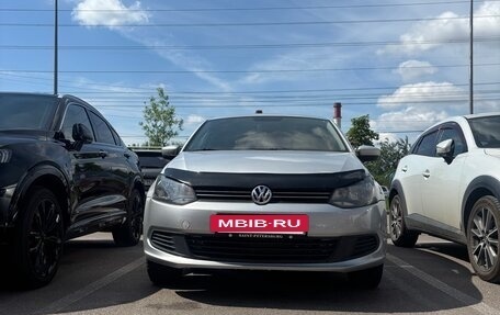 Volkswagen Polo VI (EU Market), 2011 год, 580 000 рублей, 2 фотография