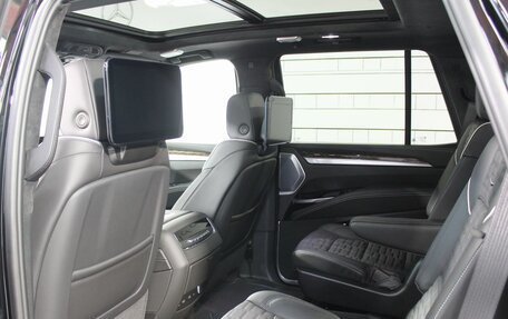 Cadillac Escalade V, 2024 год, 19 100 000 рублей, 21 фотография