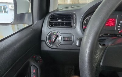 Volkswagen Polo VI (EU Market), 2012 год, 750 000 рублей, 1 фотография