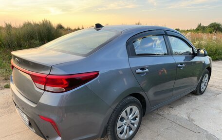 KIA Rio IV, 2017 год, 1 420 000 рублей, 2 фотография