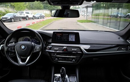 BMW 5 серия, 2017 год, 2 850 000 рублей, 10 фотография