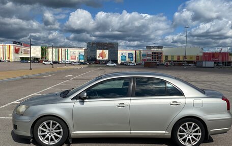 Toyota Avensis III рестайлинг, 2006 год, 690 000 рублей, 10 фотография