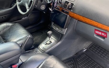 Toyota Avensis III рестайлинг, 2006 год, 690 000 рублей, 19 фотография