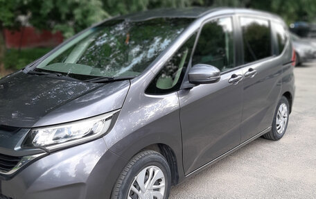 Honda Freed II, 2018 год, 1 400 000 рублей, 2 фотография