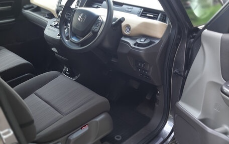 Honda Freed II, 2018 год, 1 400 000 рублей, 5 фотография