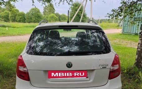 Skoda Fabia II, 2011 год, 750 000 рублей, 3 фотография