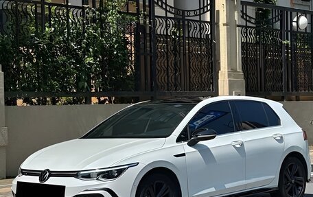 Volkswagen Golf VIII, 2021 год, 2 300 000 рублей, 1 фотография
