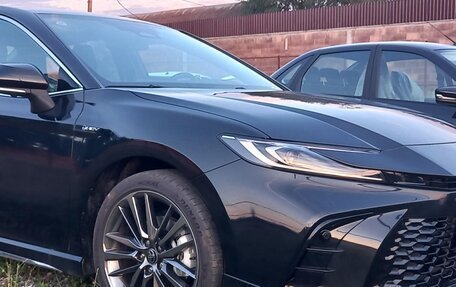 Toyota Camry, 2025 год, 3 850 000 рублей, 2 фотография