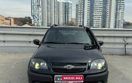 Chevrolet Niva I рестайлинг, 2019 год, 670 000 рублей, 3 фотография