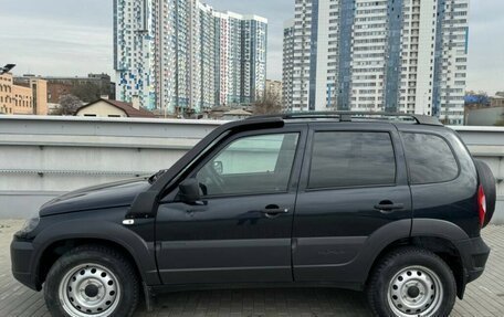 Chevrolet Niva I рестайлинг, 2019 год, 670 000 рублей, 5 фотография