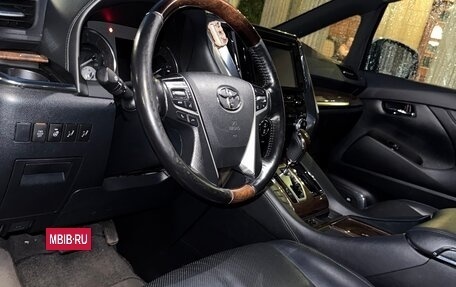 Toyota Alphard III, 2017 год, 3 999 000 рублей, 4 фотография