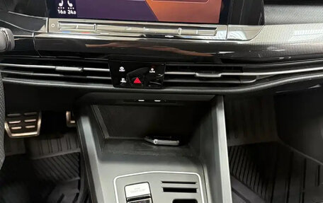Volkswagen Golf VIII, 2021 год, 1 490 027 рублей, 12 фотография