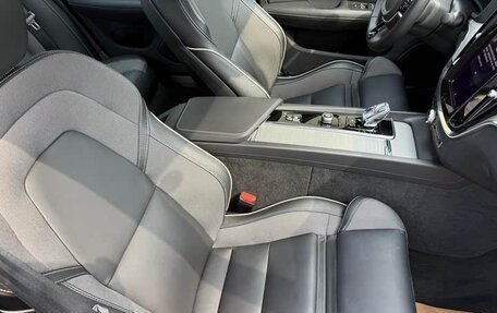 Volvo S60 III, 2024 год, 3 600 000 рублей, 15 фотография