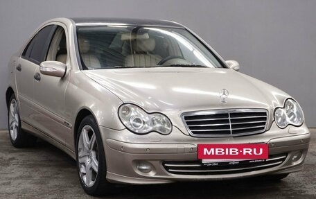 Mercedes-Benz C-Класс, 2004 год, 645 000 рублей, 3 фотография