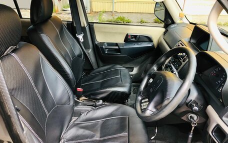 Mitsubishi Pajero iO, 2003 год, 690 000 рублей, 7 фотография