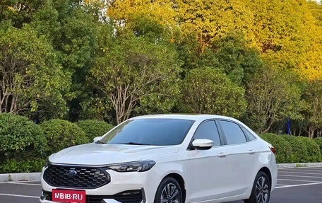 Ford Escort, 2021 год, 1 100 000 рублей, 1 фотография
