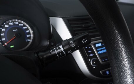 Hyundai Solaris II рестайлинг, 2015 год, 1 029 000 рублей, 13 фотография