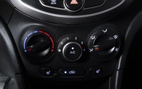 Hyundai Solaris II рестайлинг, 2015 год, 1 029 000 рублей, 16 фотография