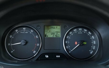 Skoda Fabia II, 2011 год, 800 000 рублей, 12 фотография
