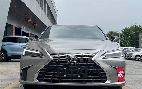 Lexus ES VII, 2025 год, 5 600 000 рублей, 3 фотография