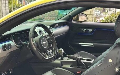 Ford Mustang VI рестайлинг, 2022 год, 3 670 000 рублей, 8 фотография