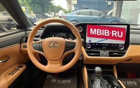 Lexus ES VII, 2025 год, 5 600 000 рублей, 15 фотография